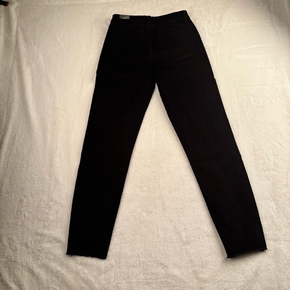 Tractr‎ Women's Dark Jeans - Picture 3 of 5